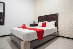 Reddoorz Near Taman Krida Budaya Malang Room photo